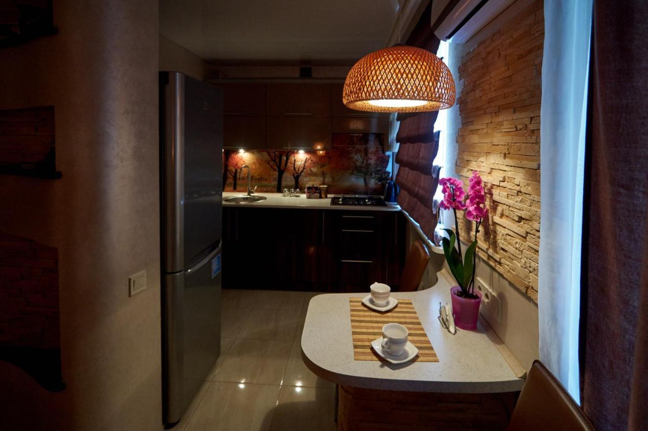 Apartment - Sobornaya Street เครเมนชุก ภายนอก รูปภาพ