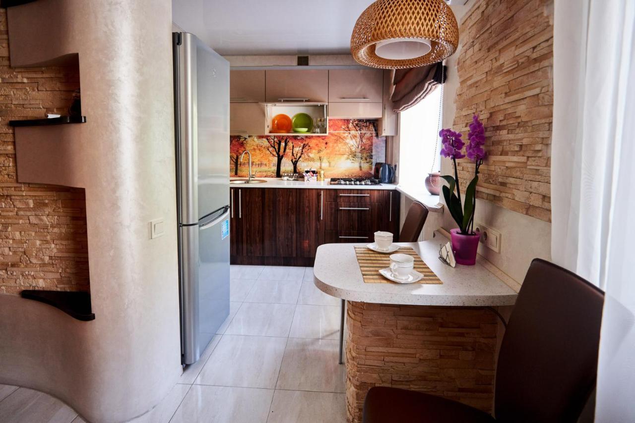 Apartment - Sobornaya Street เครเมนชุก ภายนอก รูปภาพ